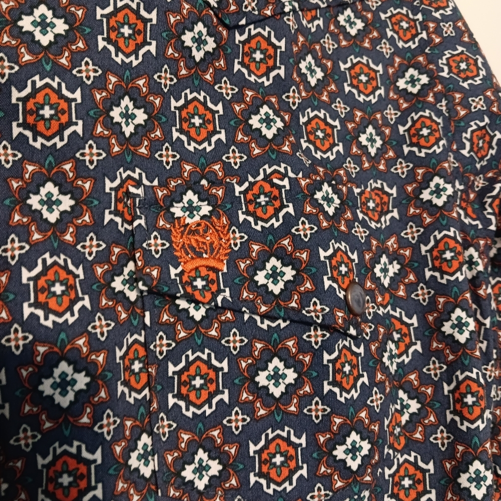 Pearl snap button down - Picture 3 of 3